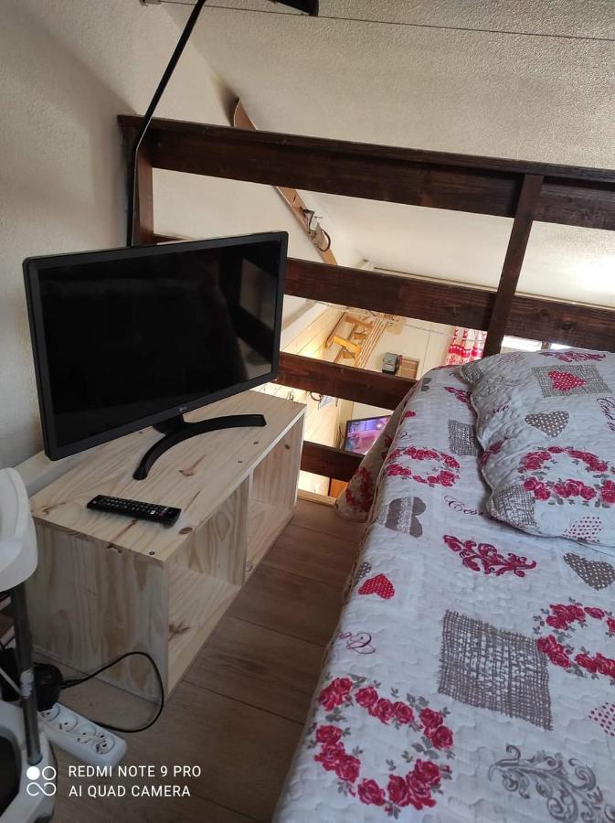 Les Fontanilles Odeillo Chalet 60 Wifi & Parking Gratuit Expose Plein Sud & Plein Pied , Draps & Serviettes De Toilettes Non Inclus, Sabanas Y Toallas No Incluidos Ngoại thất bức ảnh